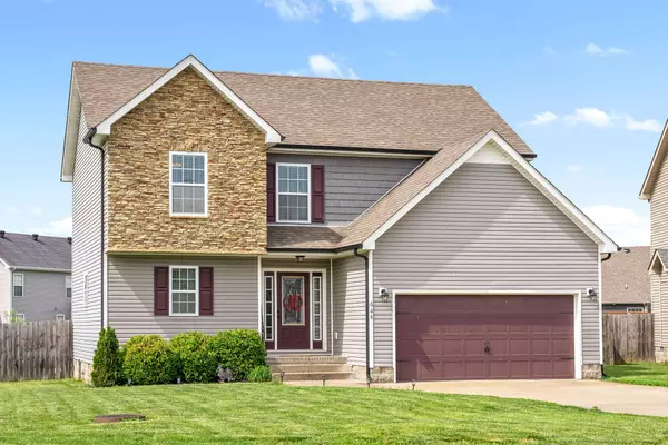 668 Wild Fox Ct, Clarksville, TN 37040