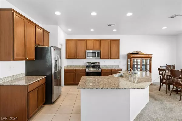 9162 Oxford Blue Avenue, Las Vegas, NV 89148