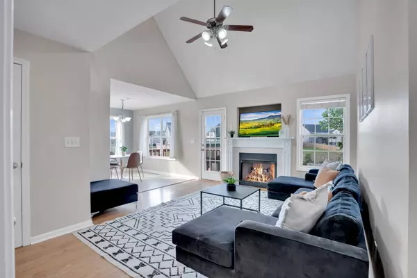 1285 Apple Blossom Rd, Clarksville, TN 37042