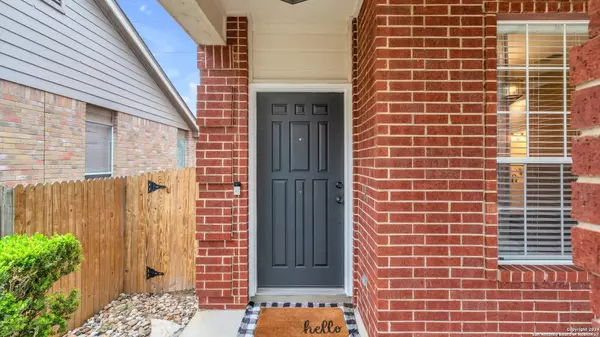 2506 LANTANA BND, San Antonio, TX 78251-4105