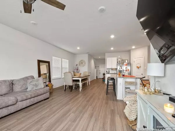 11926 MULBERRY CRK, San Antonio, TX 78245-4017