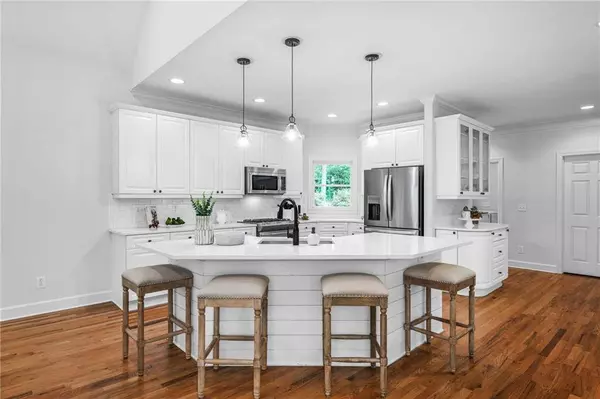 1550 Blue Bird WAY, Cumming, GA 30041