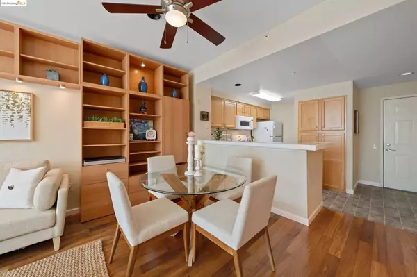 280 Caldecott Ln #225, Oakland, CA 94618