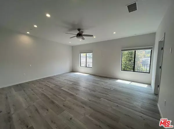 913 Hilldale AVE #2, West Hollywood, CA 90069