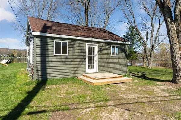 5521 MABLEY HILL Road, Fenton, MI 48430