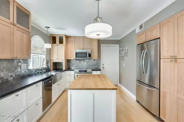 1669 S ASH Drive, Chandler, AZ 85286