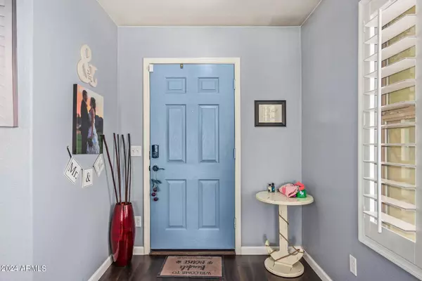 17043 W CENTRAL Street, Surprise, AZ 85388