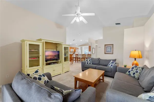 922 HENLEY CIR, Davenport, FL 33896