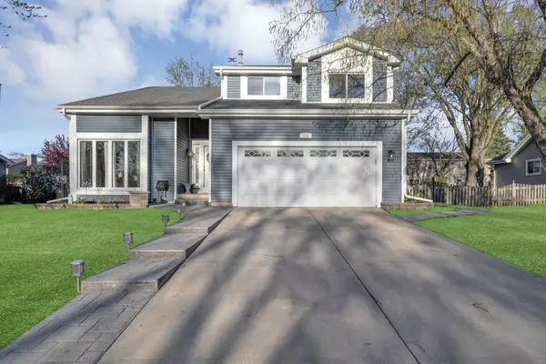 422 S Raddant RD, Batavia, IL 60510