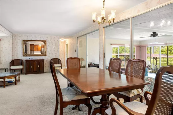 11505 JOHNSON CIR, Tavares, FL 32778