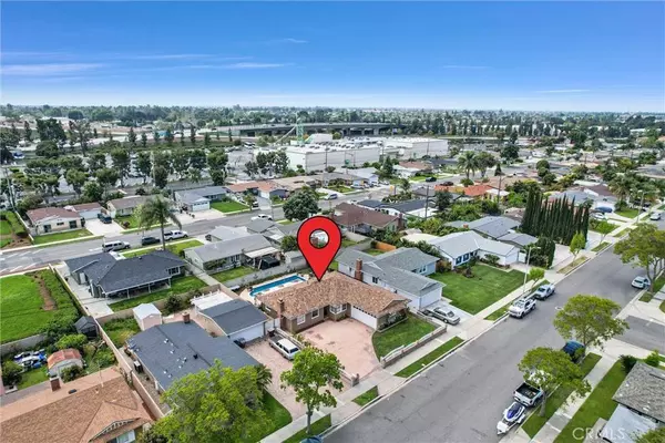 2210 W Grayson AVE, Anaheim, CA 92801