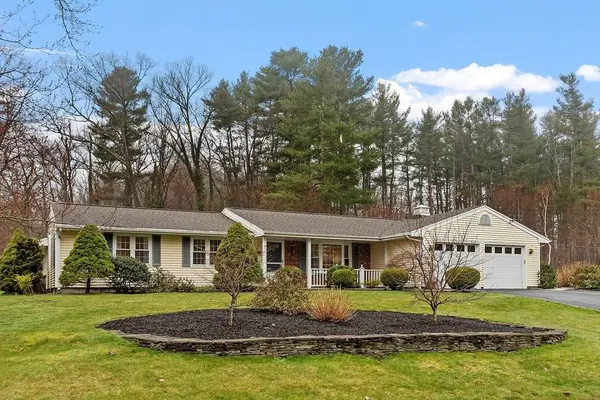 12 Burton Farm Dr, Andover, MA 01810