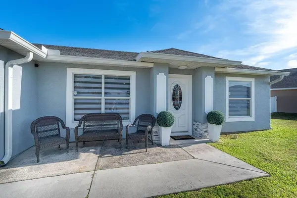 2372 SW Naomi AVE, Port St Lucie, FL 34953