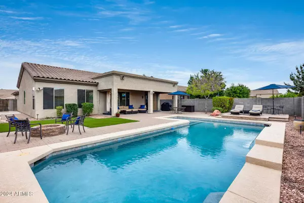 18167 W POST Drive, Surprise, AZ 85388