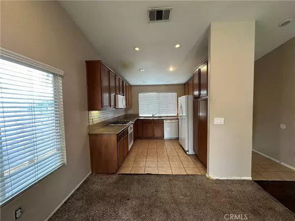 810 Aria RD, Hemet, CA 92543