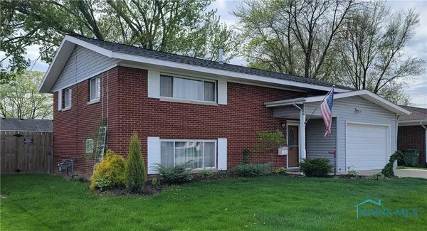 1109 Kirk ST, Maumee, OH 43537