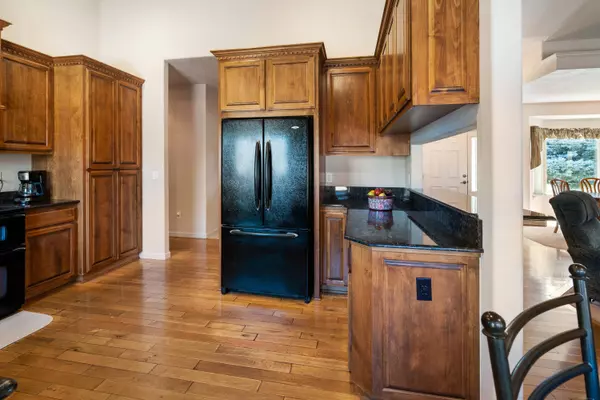 2407 Senate Way, Medford, OR 97504