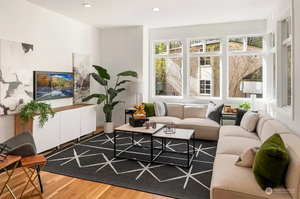 8628 112th LN NE #9, Kirkland, WA 98033