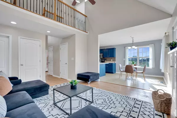 1285 Apple Blossom Rd, Clarksville, TN 37042