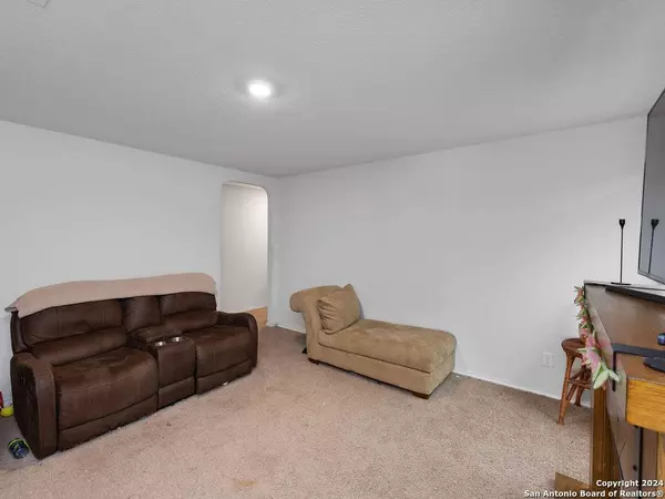 11926 MULBERRY CRK, San Antonio, TX 78245-4017