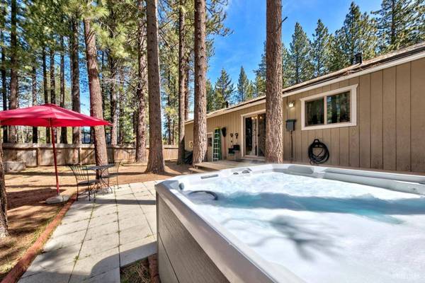 1332 Meadow Crest Drive, South Lake Tahoe, CA 96150