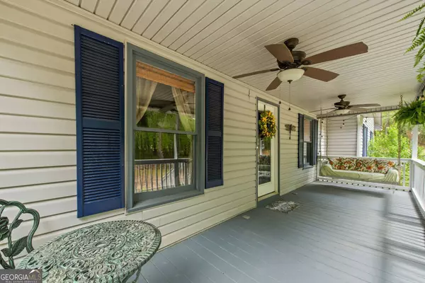 409 Bohannon RD, Grantville, GA 30220