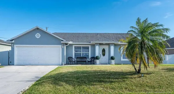 2372 SW Naomi AVE, Port Saint Lucie, FL 34953