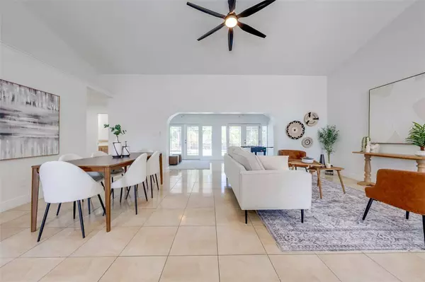 2521 HIKERS CT, Kissimmee, FL 34743