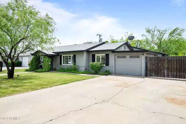 1013 E OREGON Avenue, Phoenix, AZ 85014