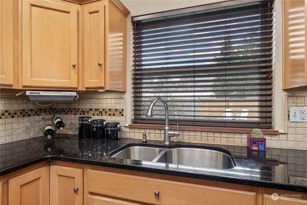 15509 SE 175th CT, Renton, WA 98058