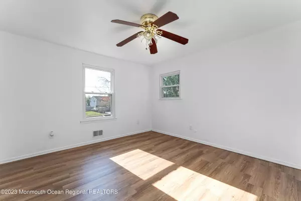 29 Willow Brook Road, Freehold, NJ 07728