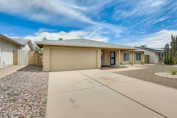 4624 E BOHL Street, Phoenix, AZ 85044