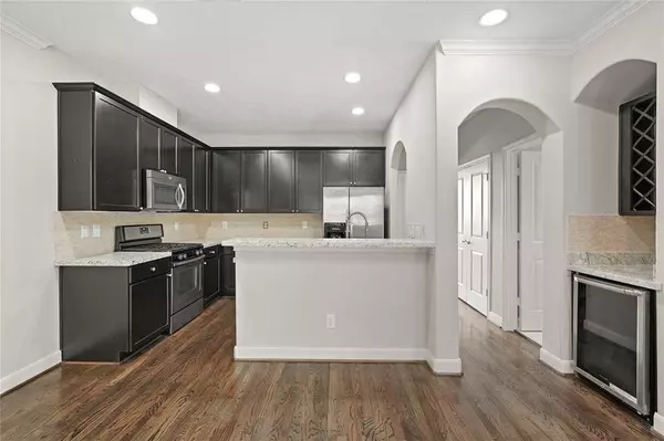 1204 Sampson ST, Houston, TX 77003