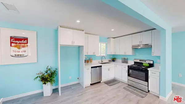 38520 35th ST, Palmdale, CA 93550