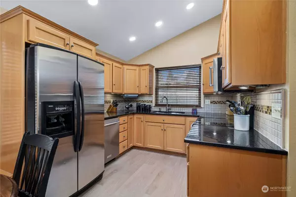 15509 SE 175th CT, Renton, WA 98058