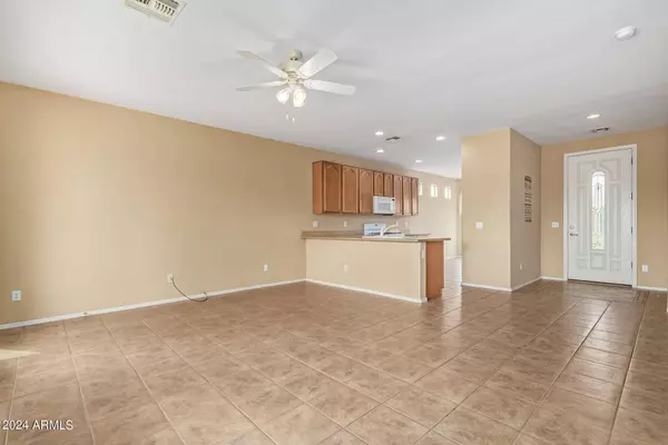 42457 W NORTH STAR Drive, Maricopa, AZ 85138