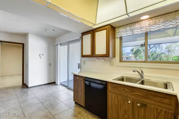 13022 W WESTGATE Drive, Sun City West, AZ 85375