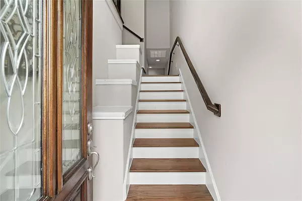 1204 Sampson ST, Houston, TX 77003