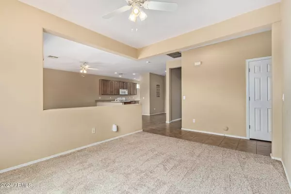 42457 W NORTH STAR Drive, Maricopa, AZ 85138