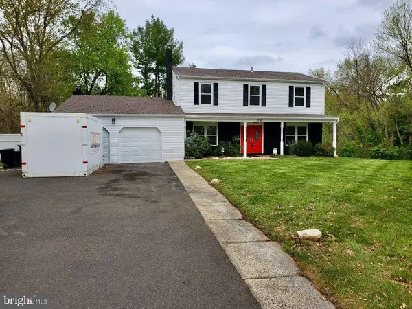 29 WILLOW BROOK RD, Freehold, NJ 07728
