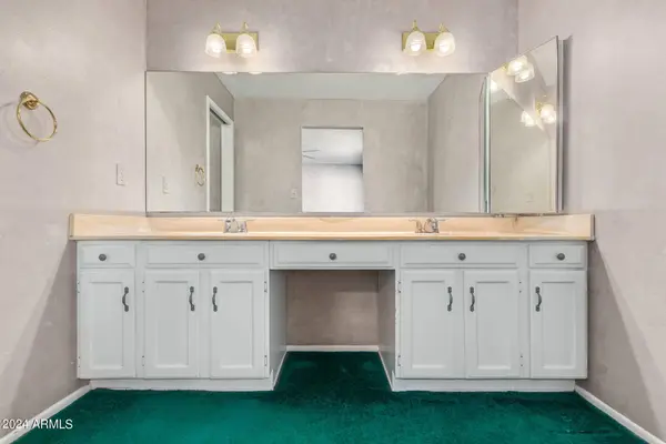 12433 N 47TH Drive, Glendale, AZ 85304