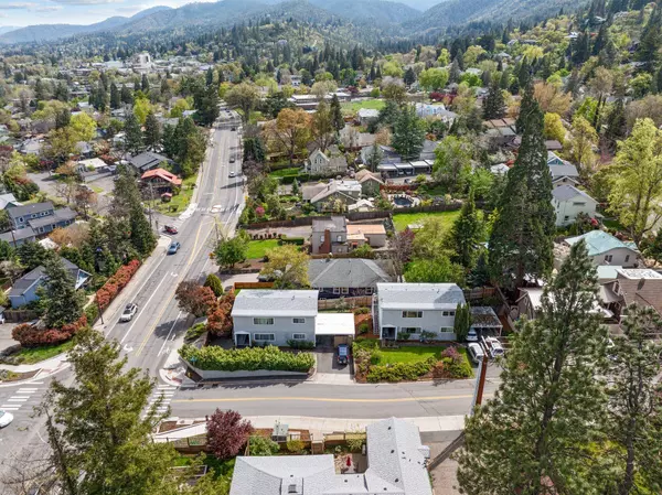 10 Wimer St, Ashland, OR 97520