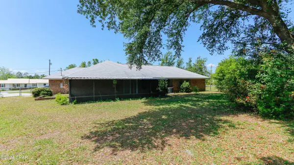 5526 Lakewood CIR, Panama City, FL 32404