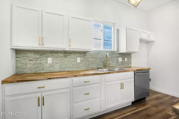 300 Ben Hur Ave, Knoxville, TN 37915