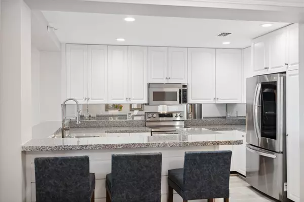 7505 Thomas Drive #1312B, Panama City Beach, FL 32408