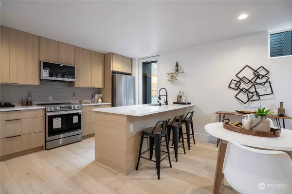 3604 35th AVE W, Seattle, WA 98199