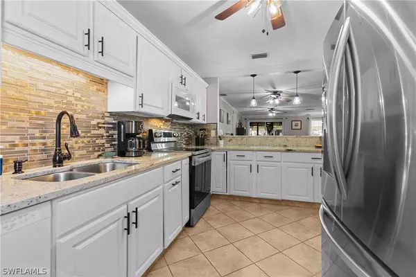 1271 Hazeltine DR, Fort Myers, FL 33919