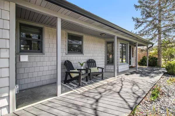 1661 Millbank SE Street, Grand Rapids, MI 49508