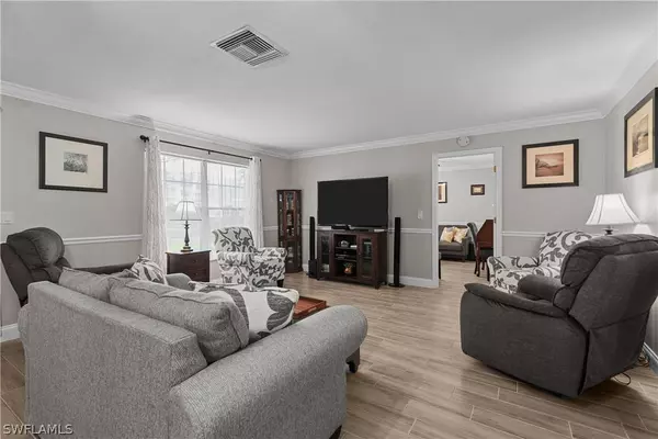 1271 Hazeltine DR, Fort Myers, FL 33919