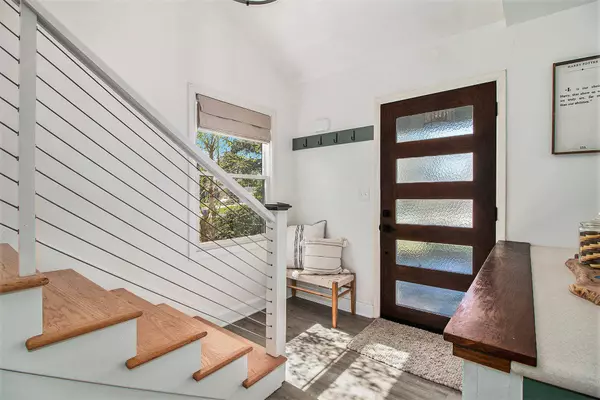 1661 Millbank SE Street, Grand Rapids, MI 49508